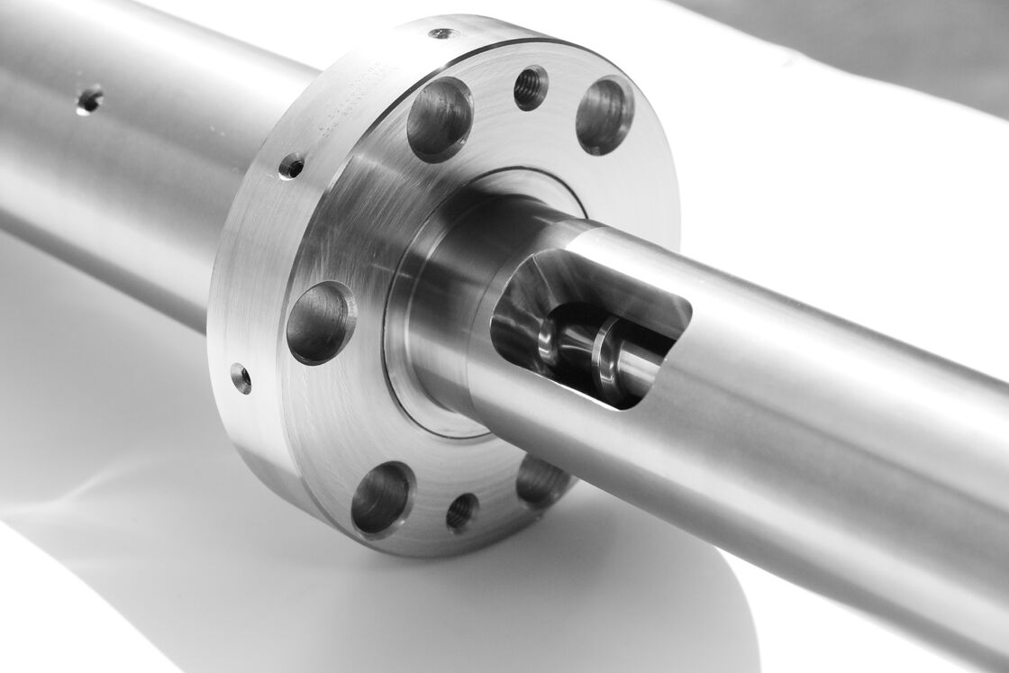 45mm Injection Molding Barrel And Screw  SKD61 Barrel In Injection Moulding Machine